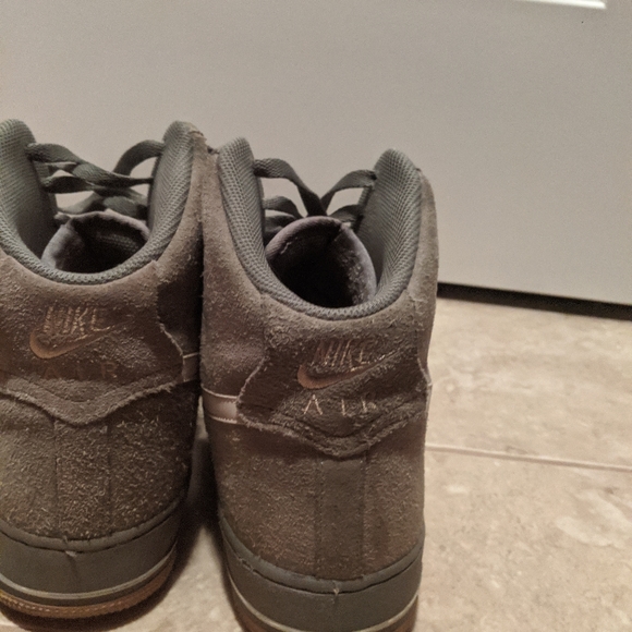 Nike Air Force Ones - Picture 2 of 4